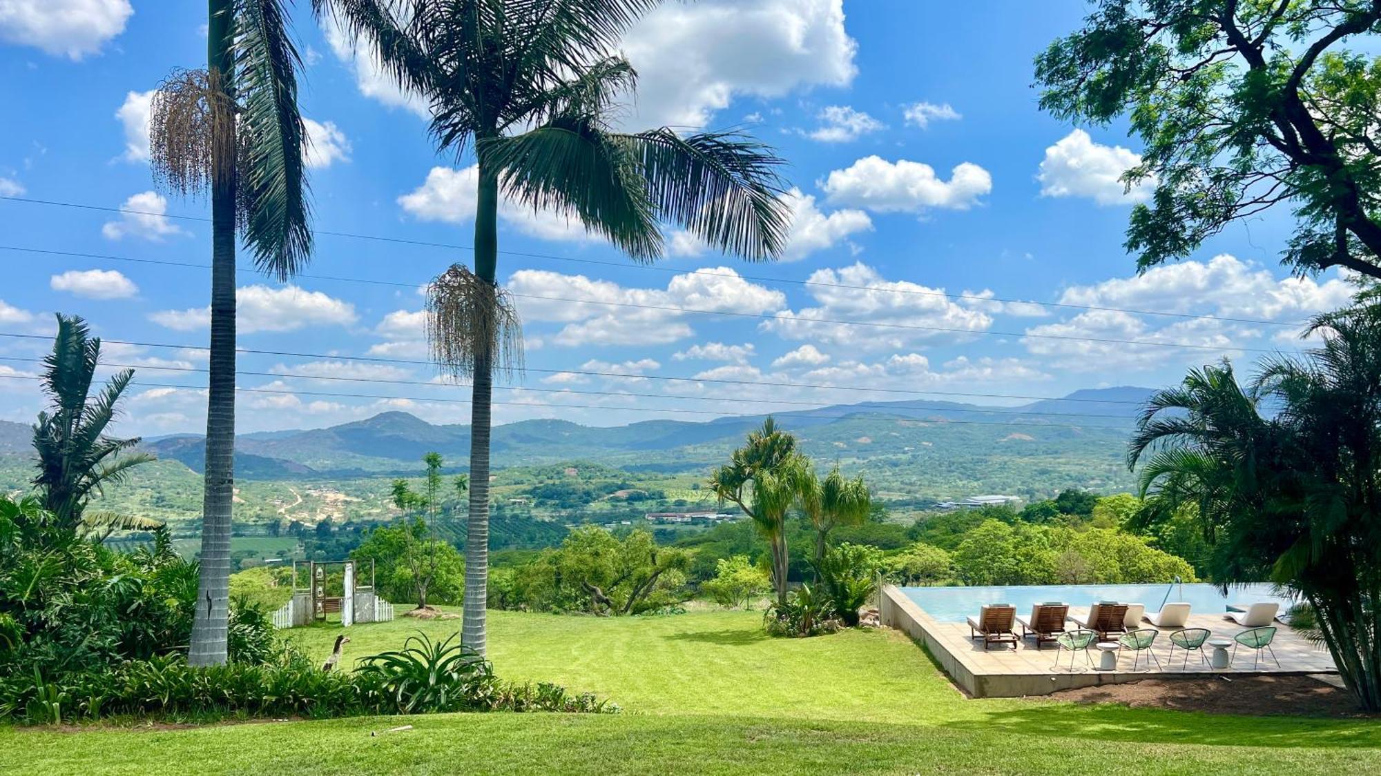 Loerieroep Estate - Mountainview Selfcatering Accommodation Nelspruit Mbombela Exteriör bild